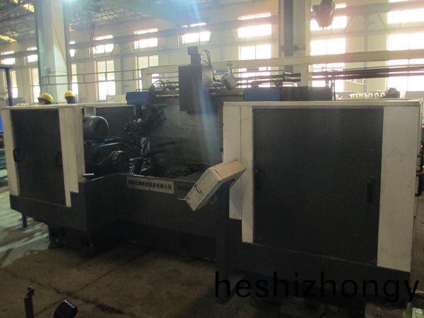 扭力梁(liang)双面(mian)铣削组(zu)合(he)机(ji)床